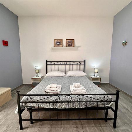 B&B I Tre Santi Napels Buitenkant foto