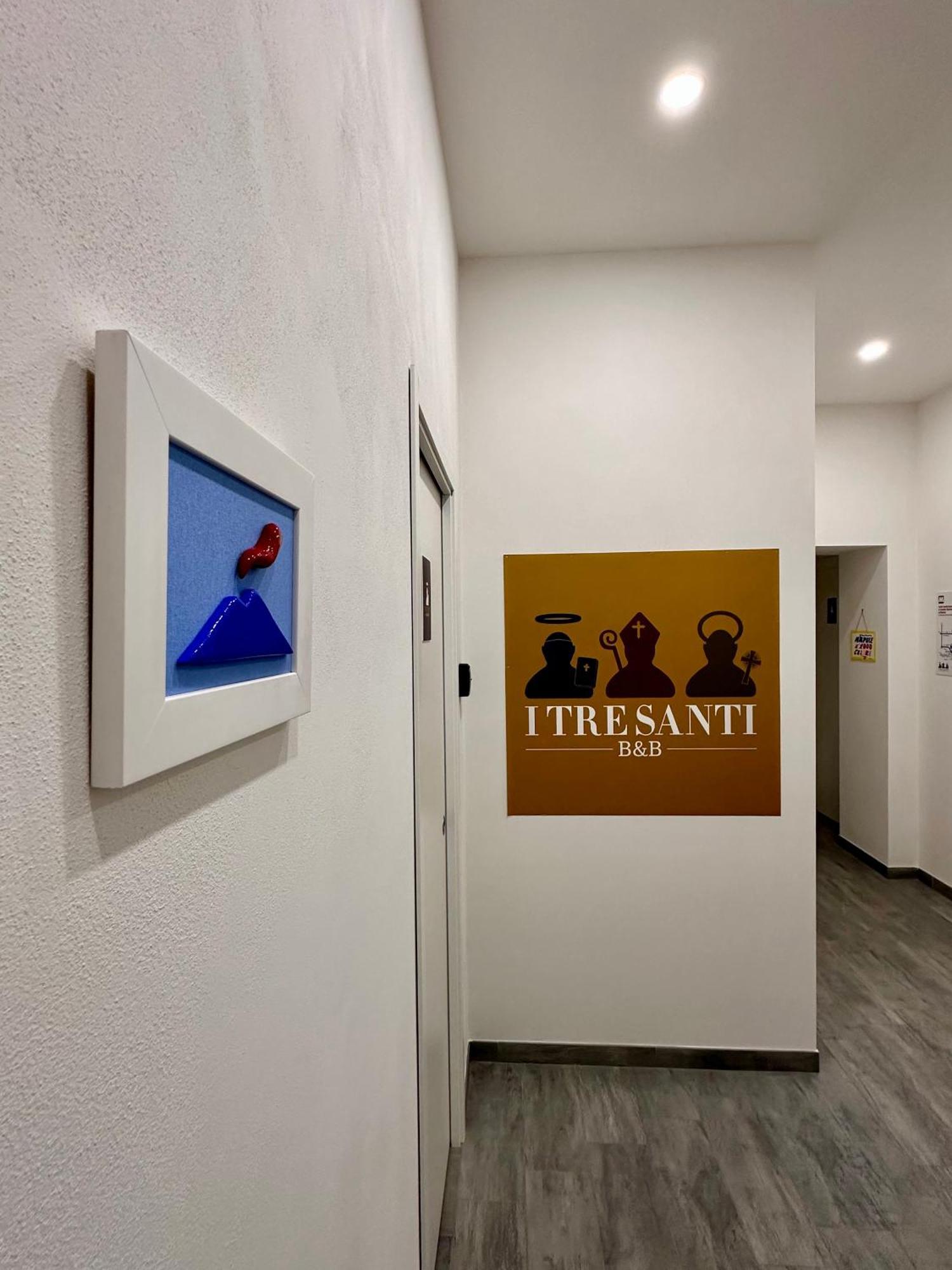 B&B I Tre Santi Napels Buitenkant foto